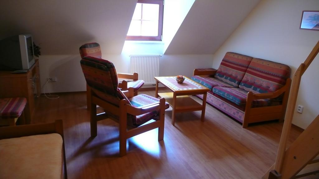 Penzion Padrtuv Mlyn Trebic Bagian luar foto
