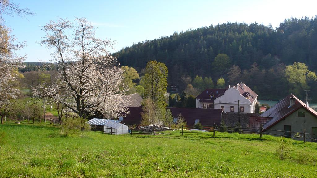 Penzion Padrtuv Mlyn Trebic Bagian luar foto